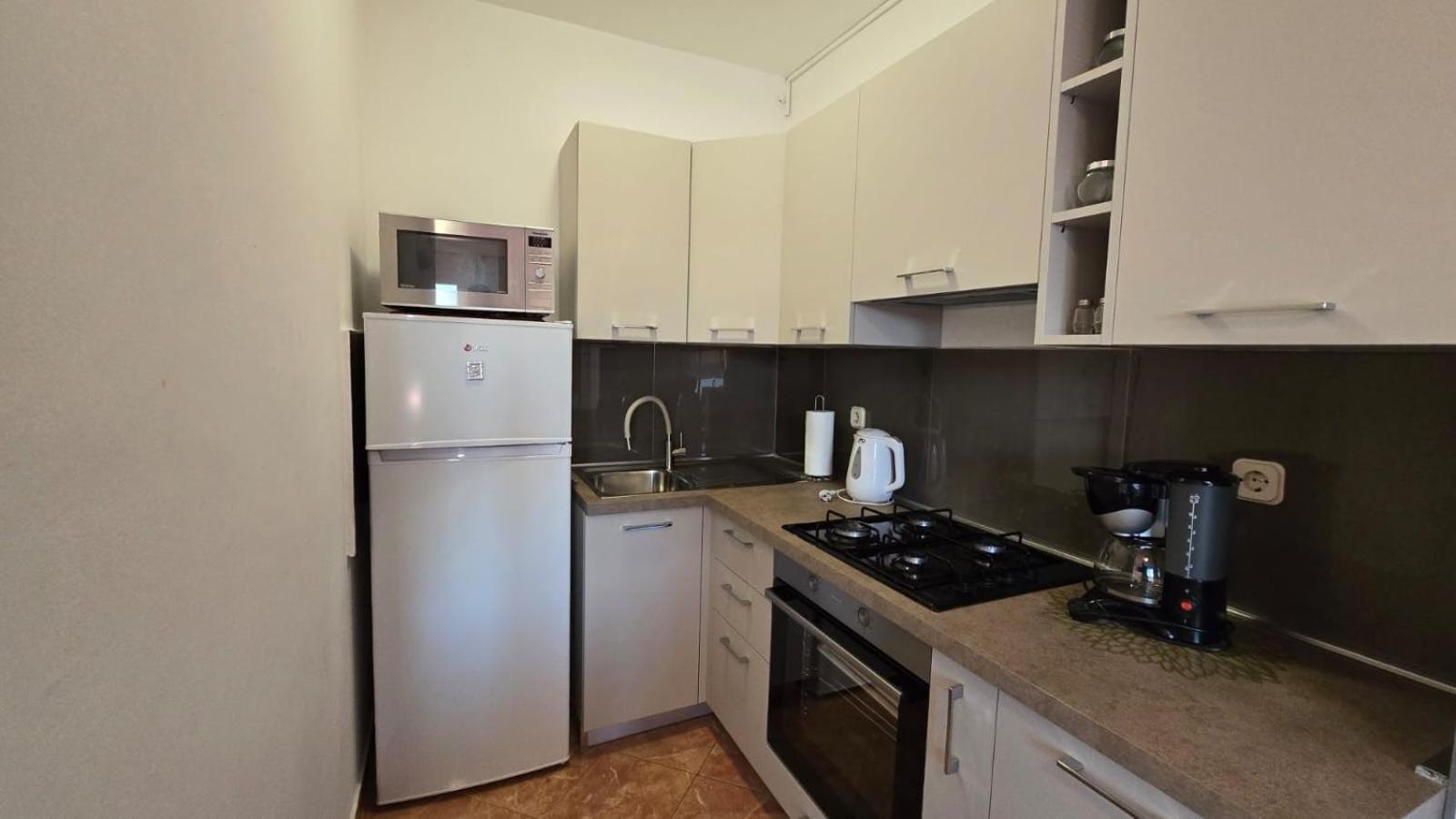 Studio Apartment Ljubica For 2 Persons 150M From The Beach Poreč Exteriör bild