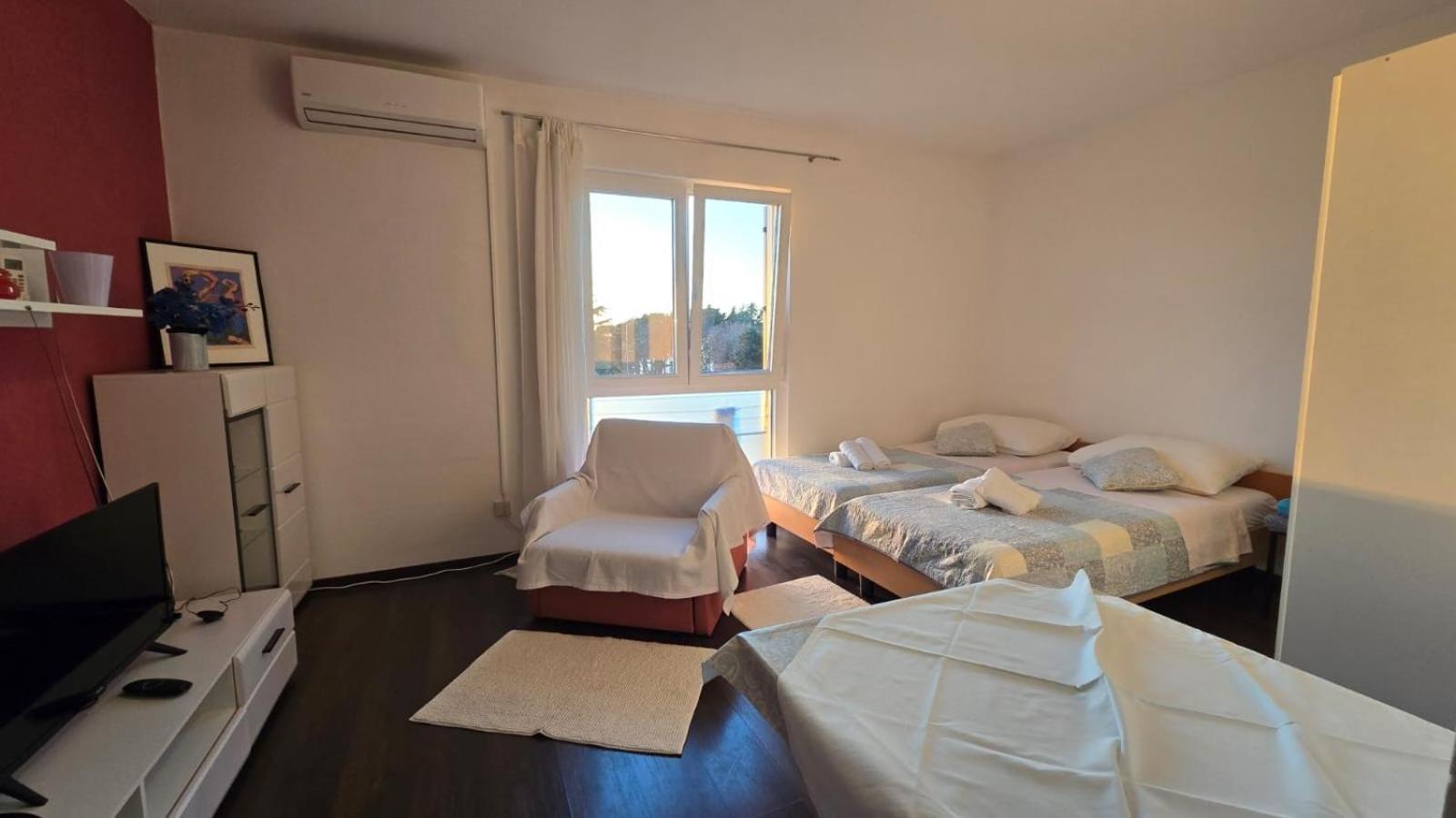 Studio Apartment Ljubica For 2 Persons 150M From The Beach Poreč Exteriör bild