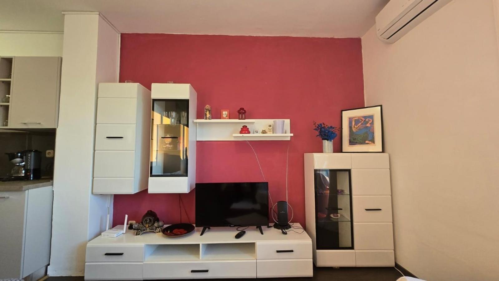 Studio Apartment Ljubica For 2 Persons 150M From The Beach Poreč Exteriör bild